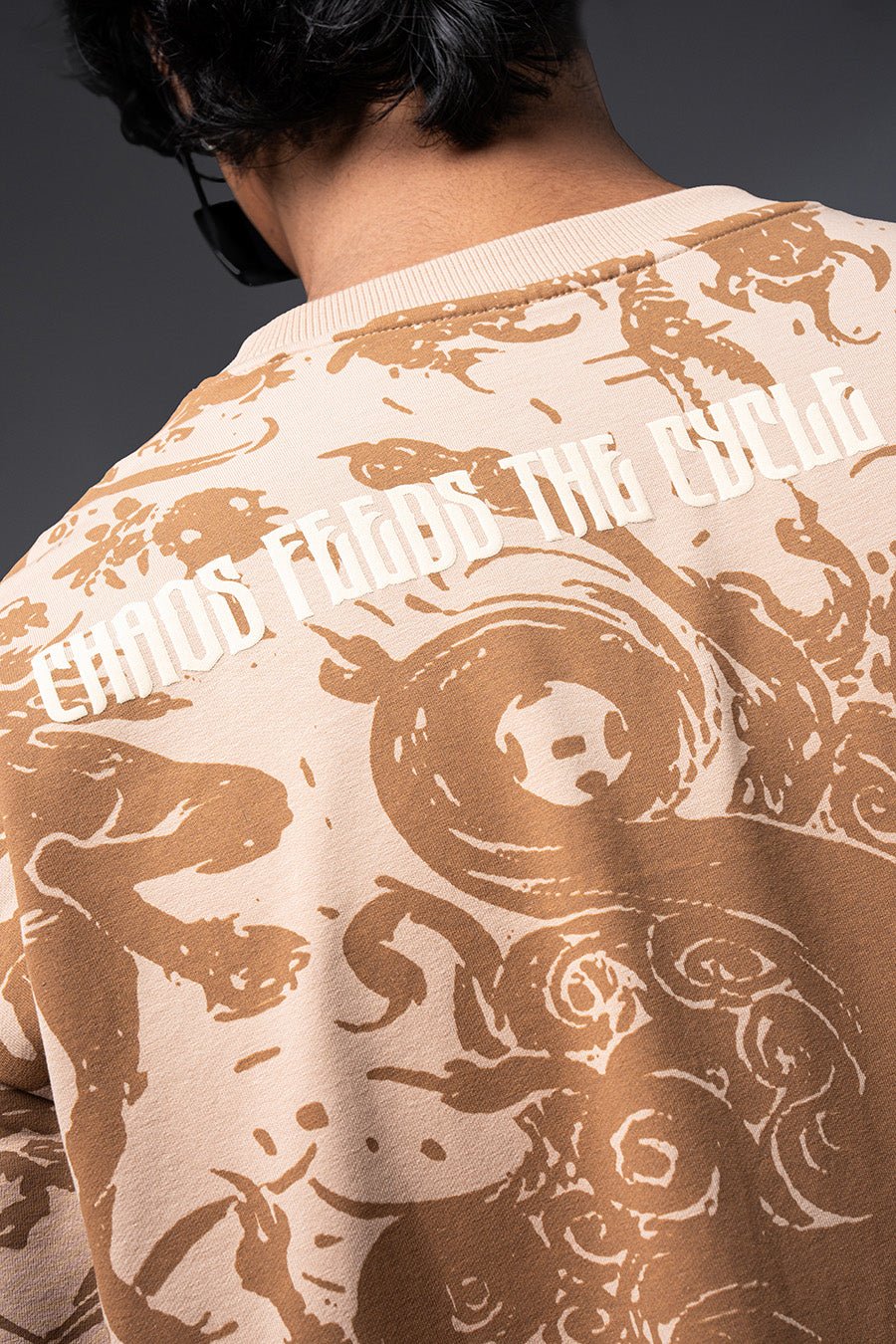 Chaos Oversized Graphic T-Shirt - Echolope