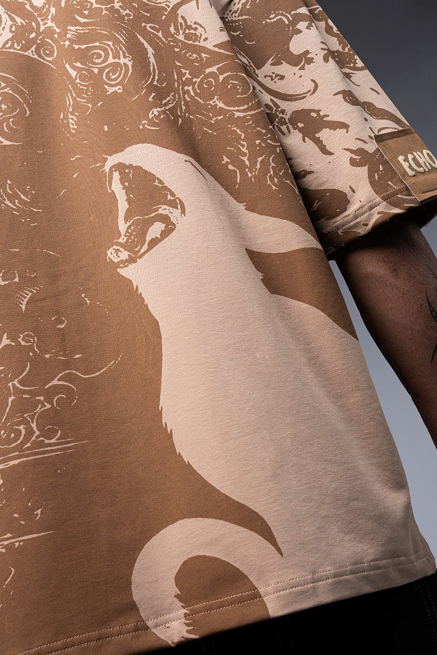 Chaos Oversized Graphic T-Shirt - Echolope