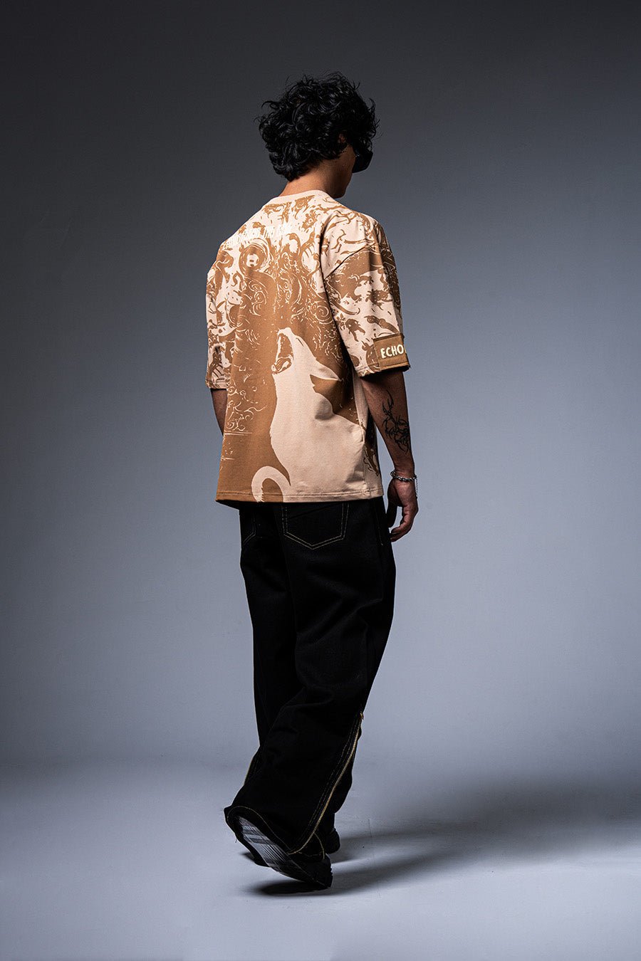 Chaos Oversized Graphic T-Shirt - Echolope