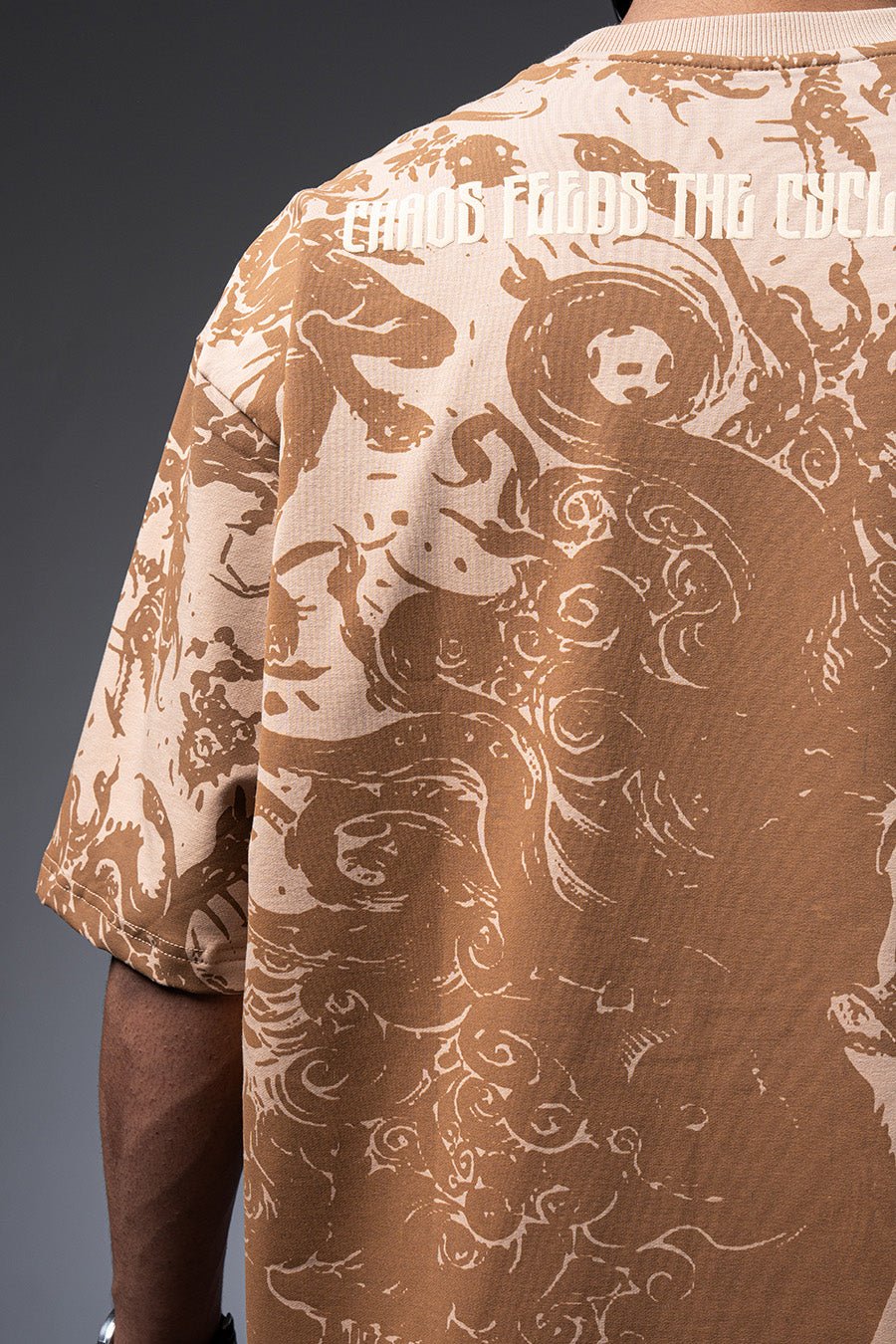 Chaos Oversized Graphic T-Shirt - Echolope