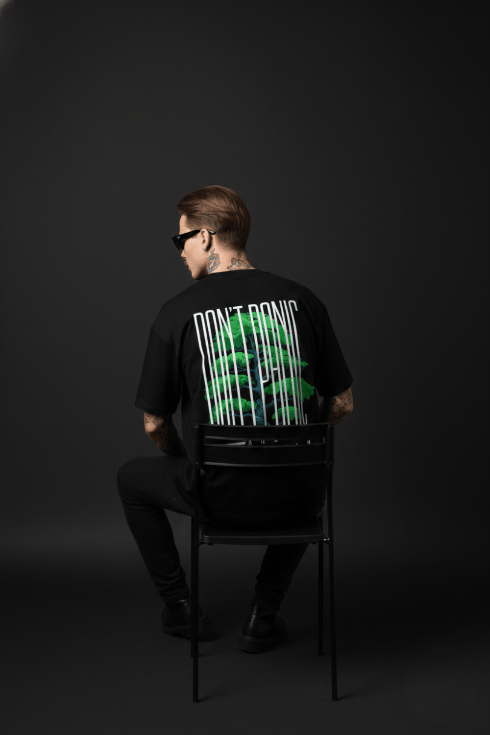Don’t Panic" Oversized Graphic T-Shirt - Echolope