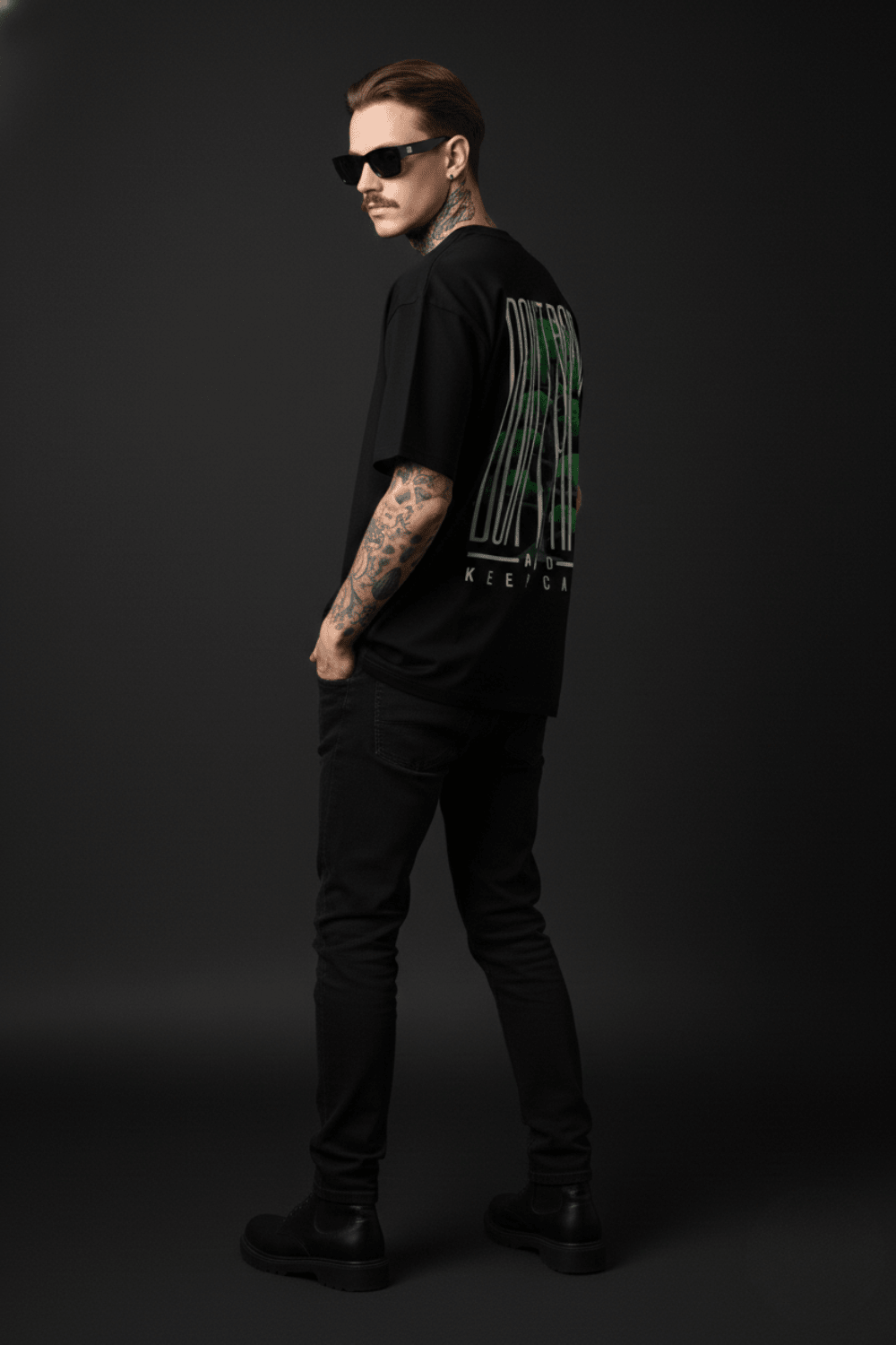Don’t Panic" Oversized Graphic T-Shirt - Echolope