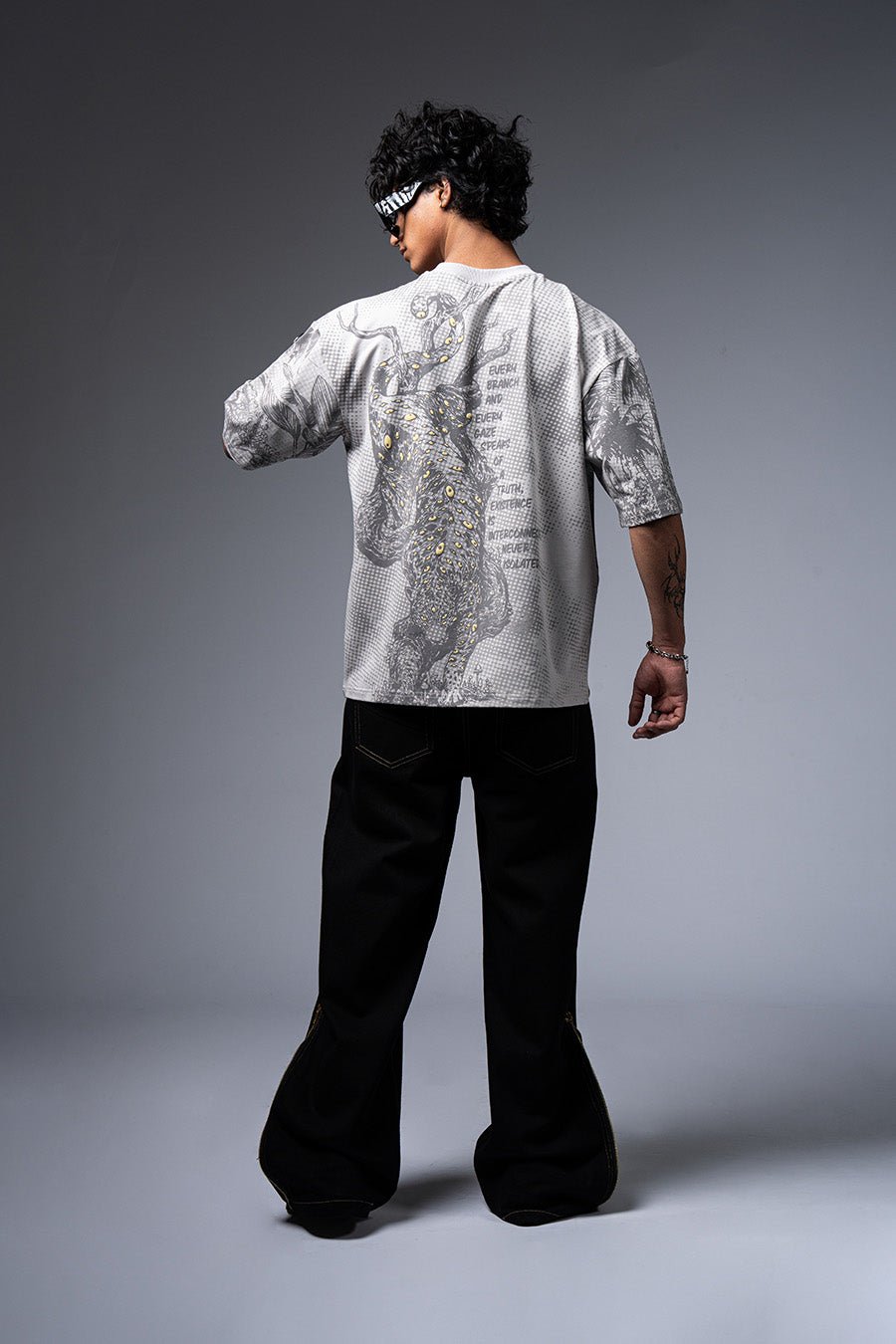 Existance Oversized Graphic T-Shirt - Echolope