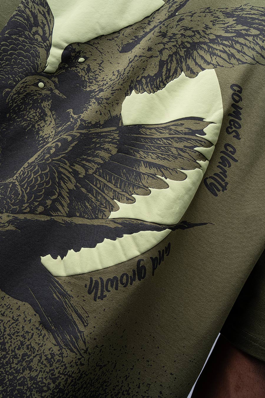 Harmony Oversized Graphic T-Shirt - Echolope