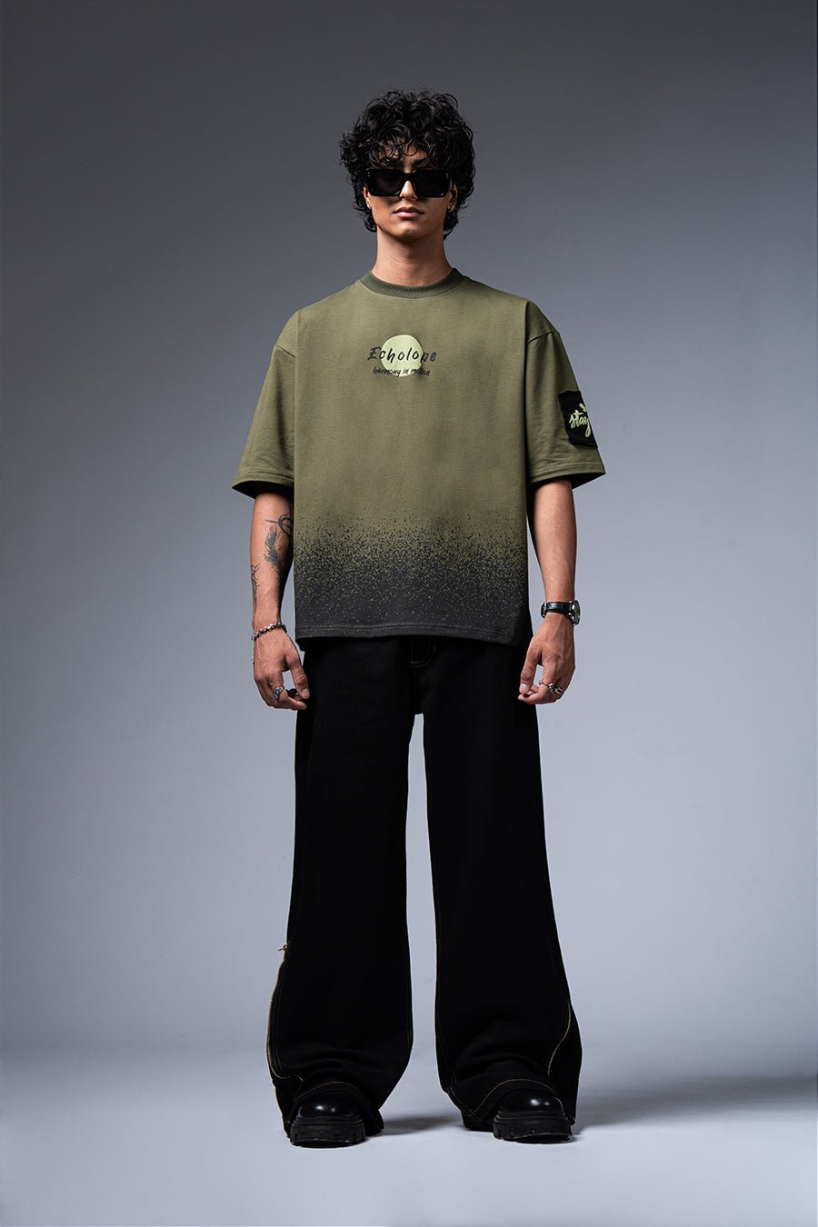 Harmony Oversized Graphic T-Shirt - Echolope