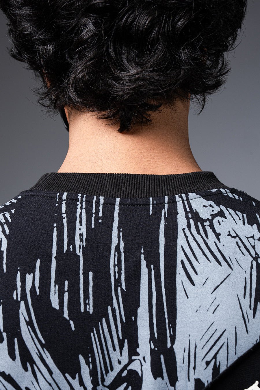 Shadows Oversized Graphic T-Shirt - Echolope