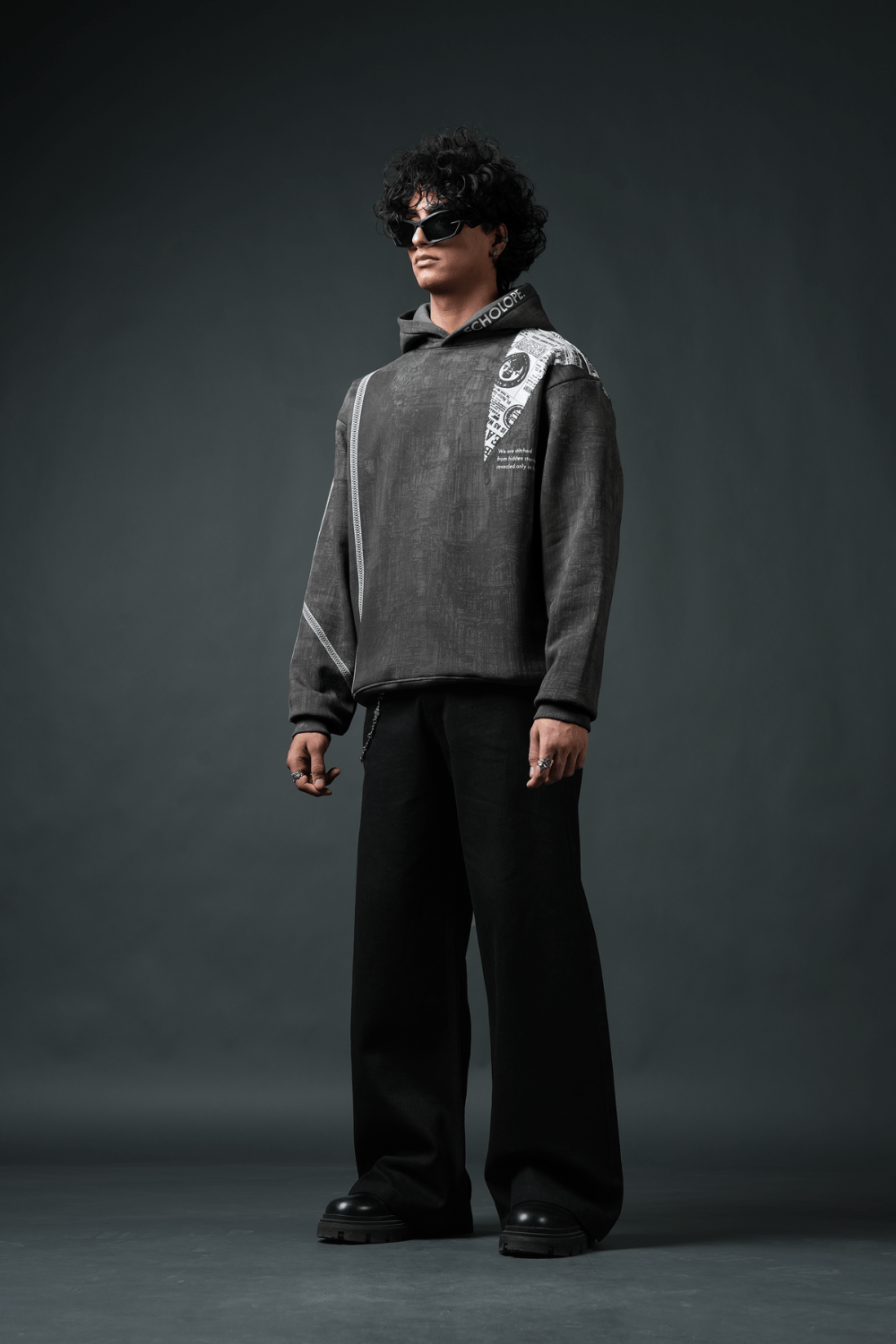 Static Oversized Printed Hoodie - Echolope