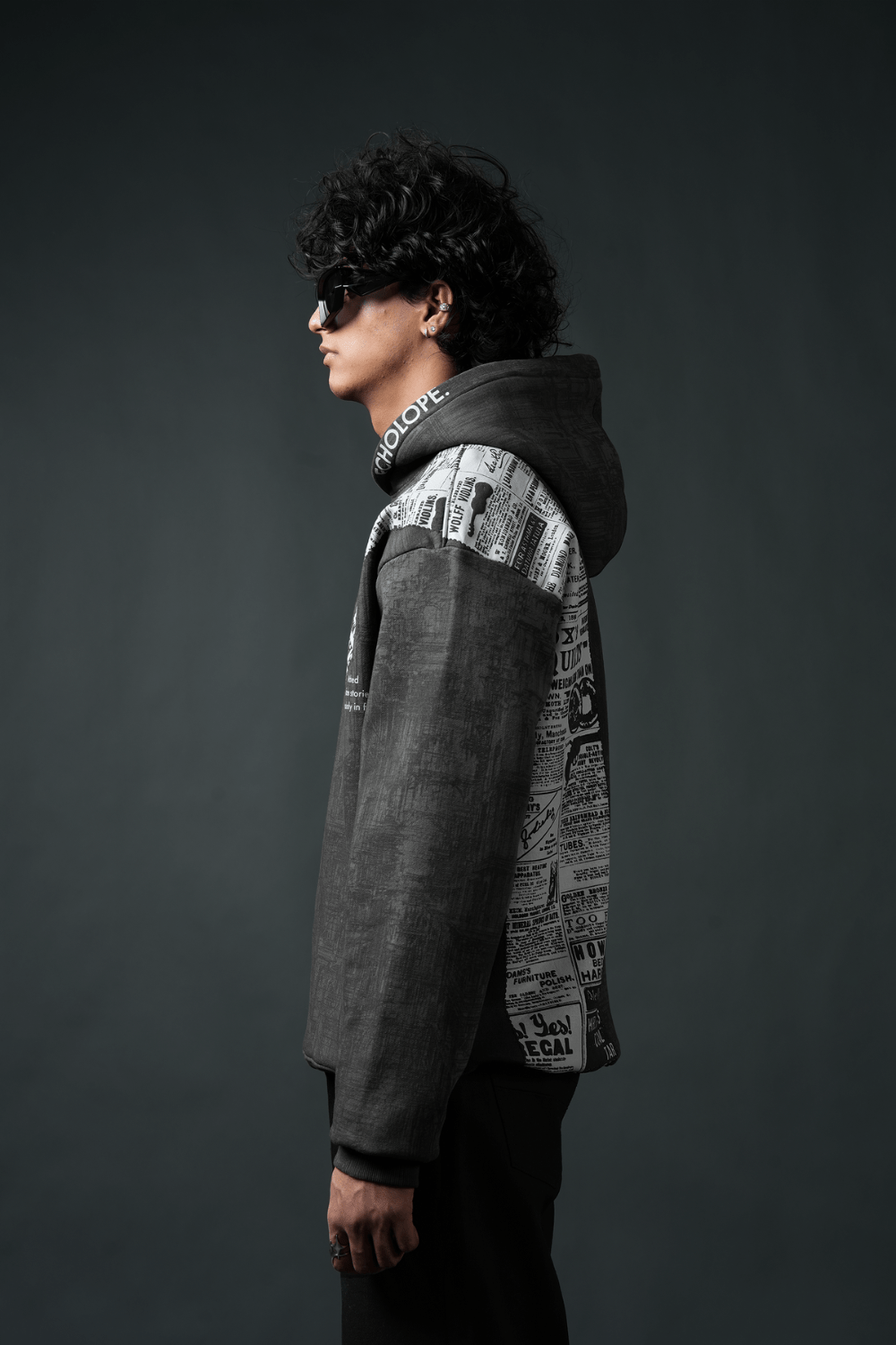 Static Oversized Printed Hoodie - Echolope