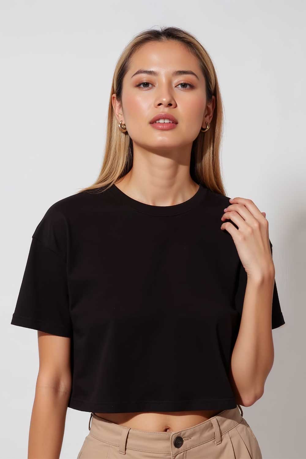 Stylish Black Crop T-Shirt For Women - Echolope